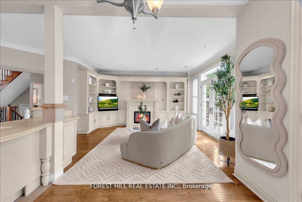 Photo 15 of 313 Broadway Avenue, North York, Bridle Path-Sunnybrook-York Mills — HOMEH