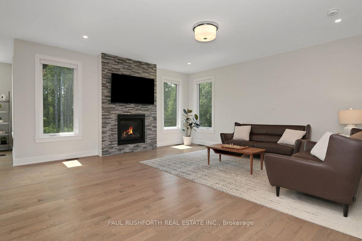 Photo 8 of 160 Country Meadow Drive, Ottawa, Huntley Ward (North West) — HOMEH