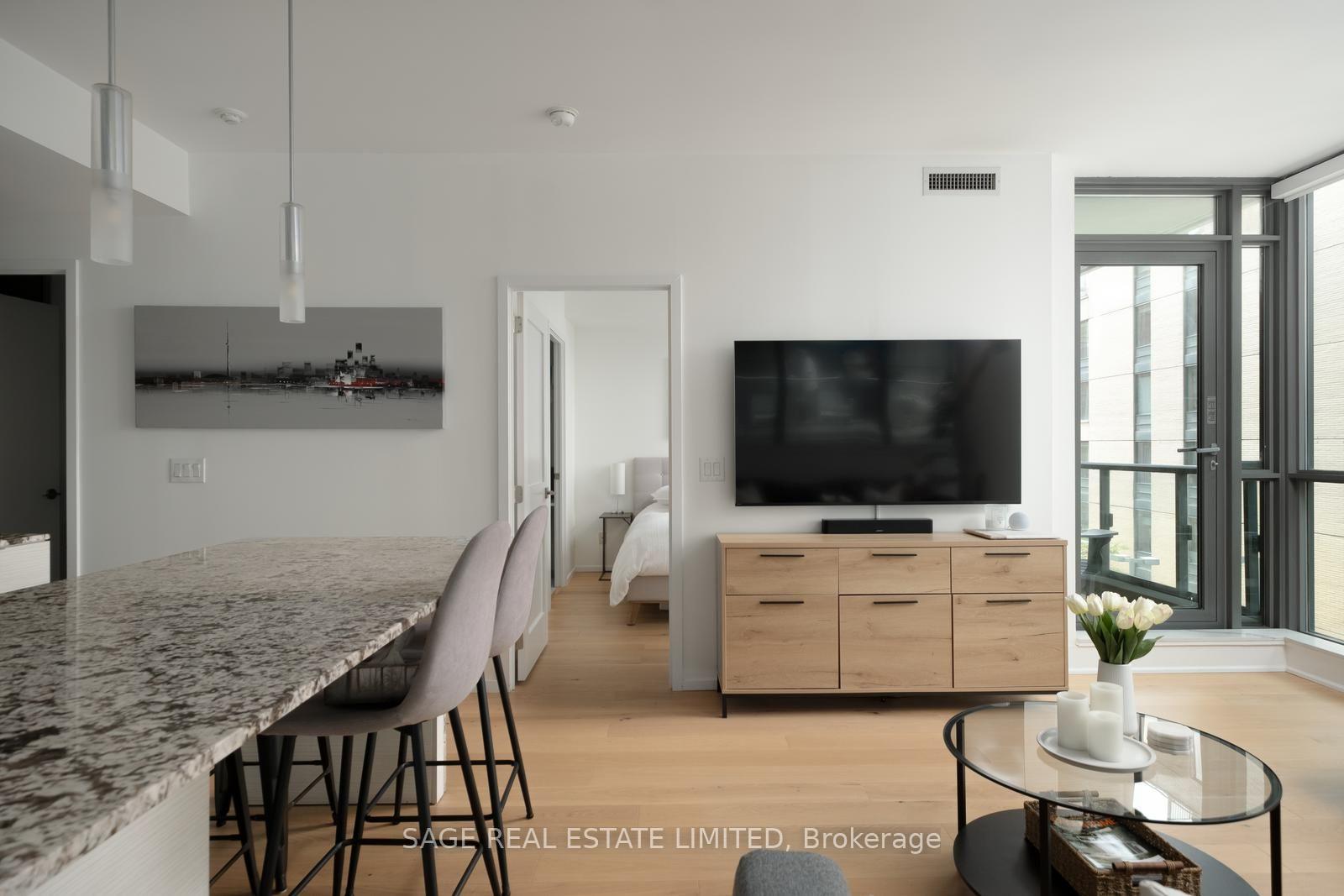 Photo 6 of Unit 902, 8 Charlotte Street, Toronto, Waterfront Communities — HOMEH