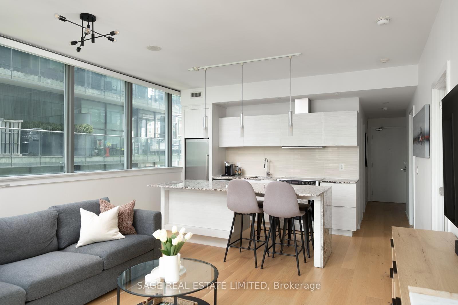 Photo 7 of Unit 902, 8 Charlotte Street, Toronto, Waterfront Communities — HOMEH
