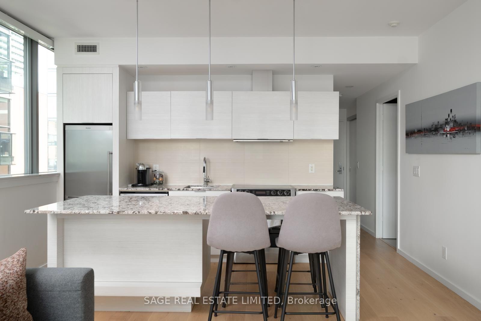 Photo 8 of Unit 902, 8 Charlotte Street, Toronto, Waterfront Communities — HOMEH