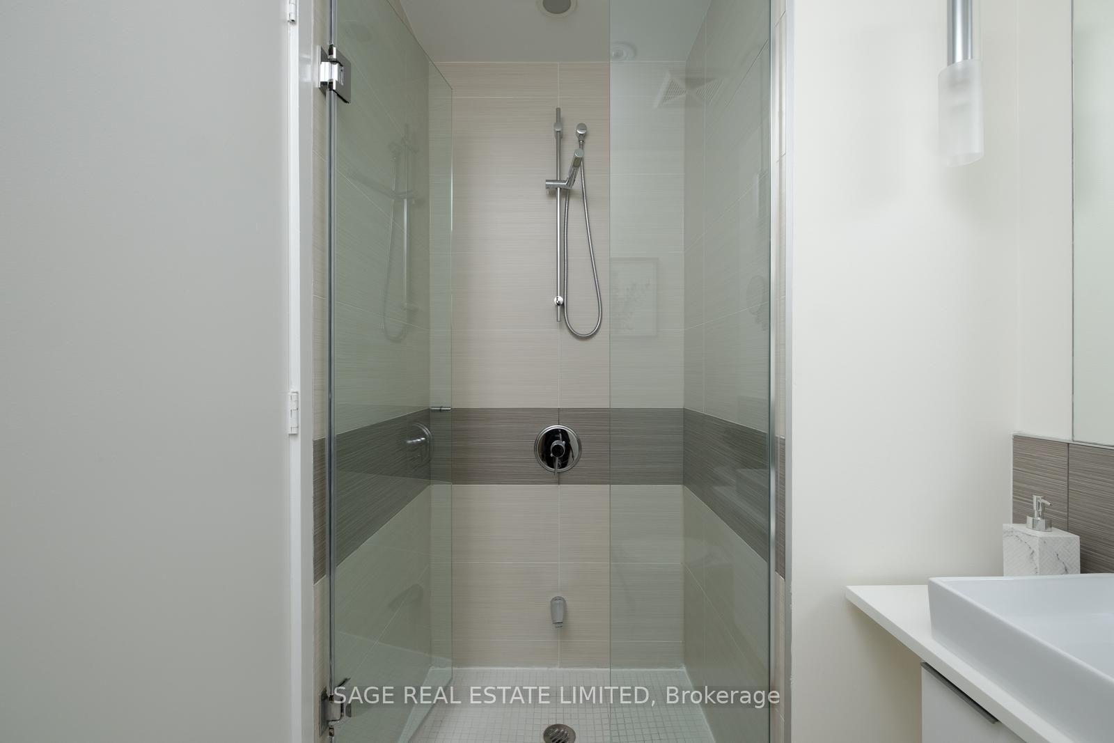 Photo 20 of Unit 902, 8 Charlotte Street, Toronto, Waterfront Communities — HOMEH