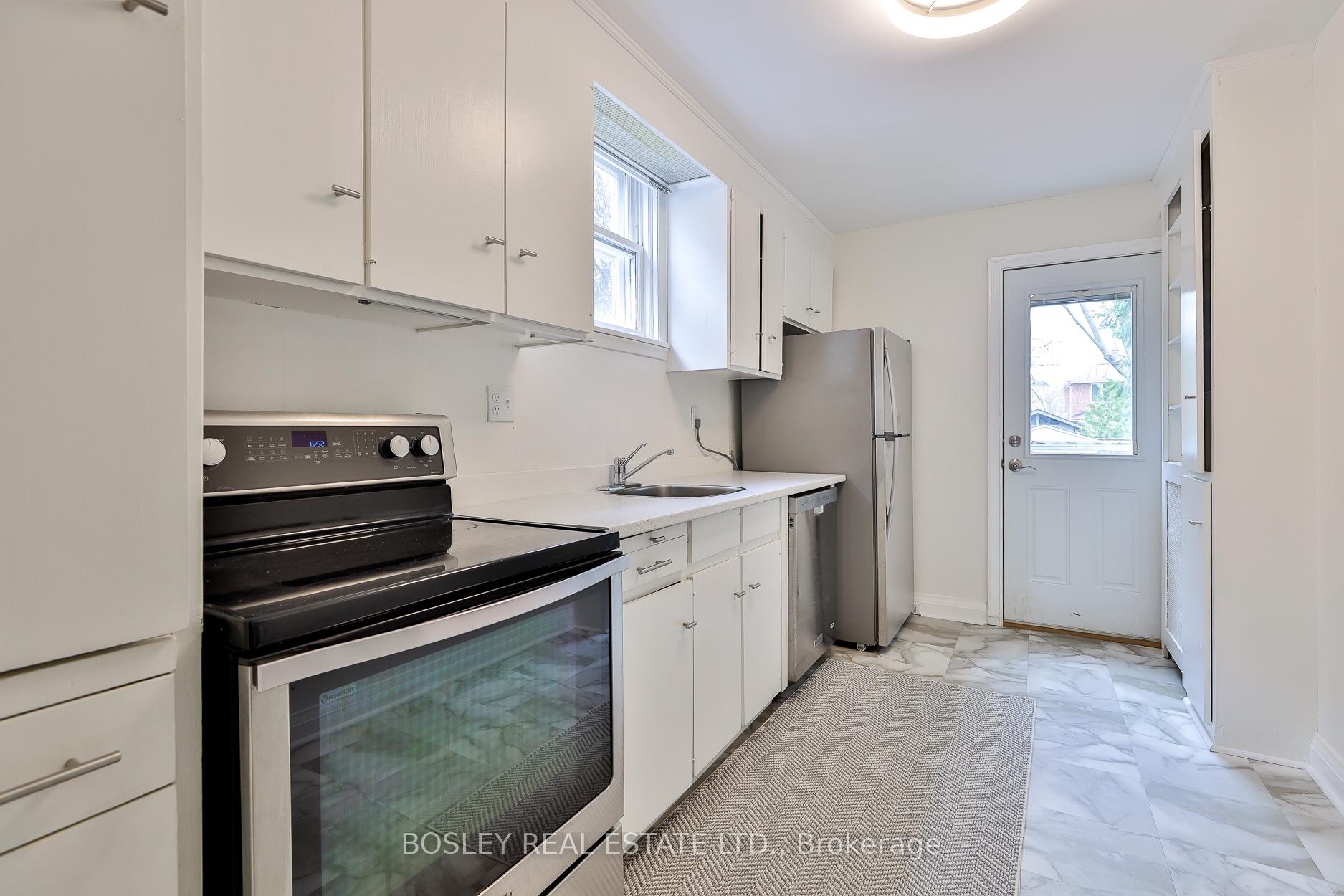 Photo 12 of 432 Broadway Avenue, Toronto, Leaside — HOMEH