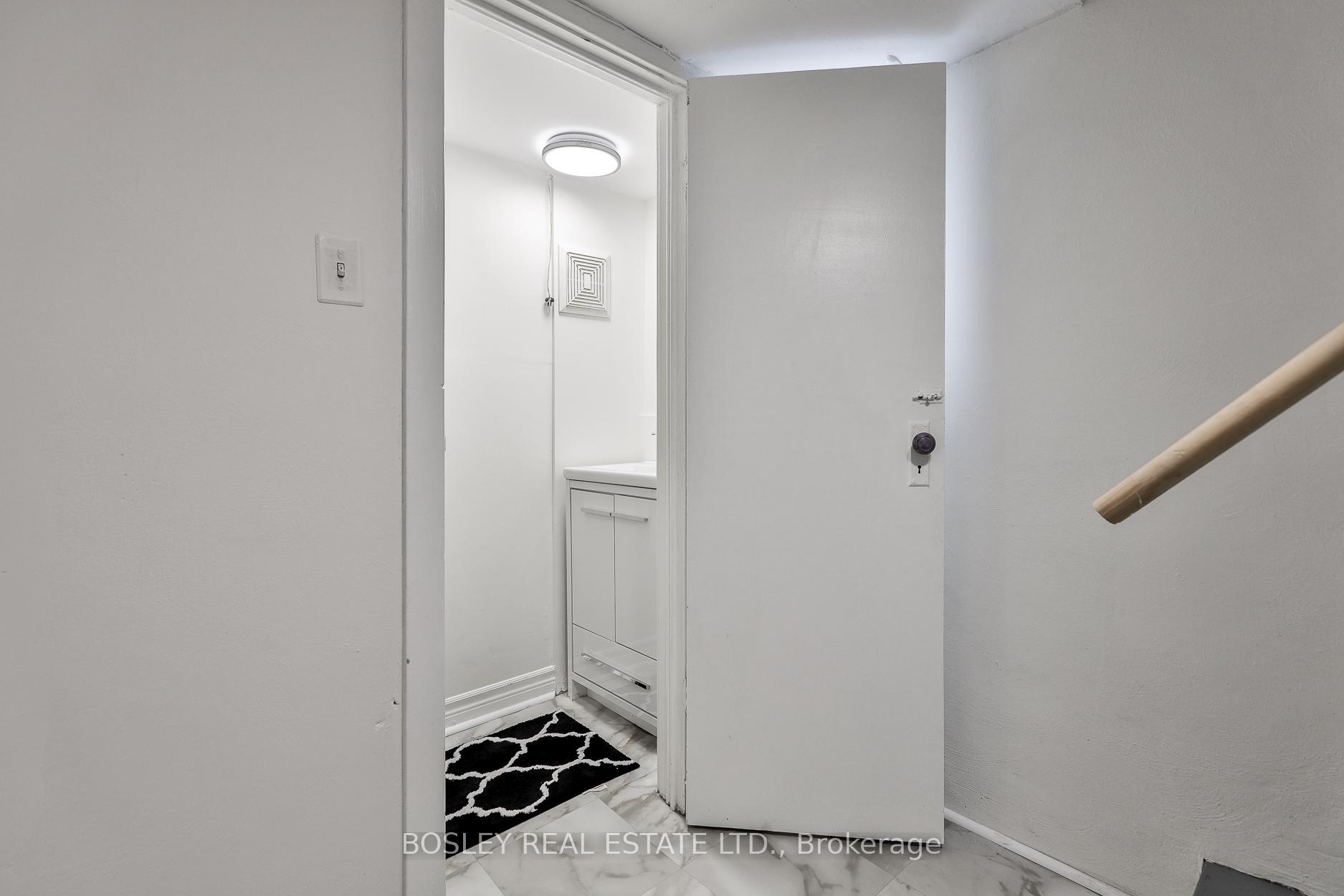 Photo 29 of 432 Broadway Avenue, Toronto, Leaside — HOMEH