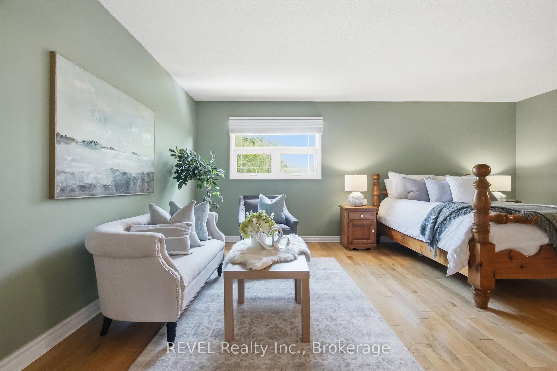 Photo 24 of 29 Stratton Crescent, Whitby, Rolling Acres — HOMEH