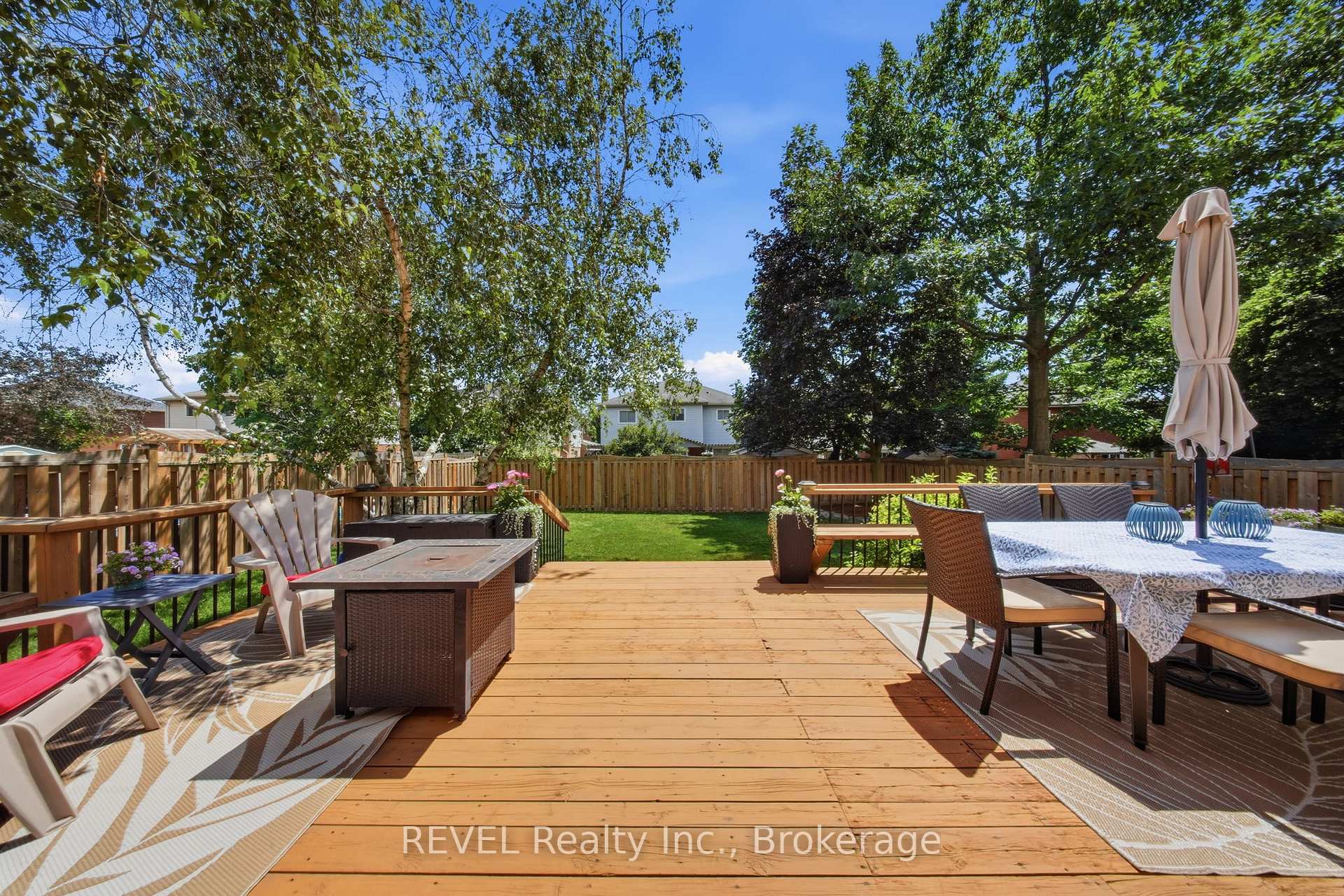Photo 39 of 29 Stratton Crescent, Whitby, Rolling Acres — HOMEH
