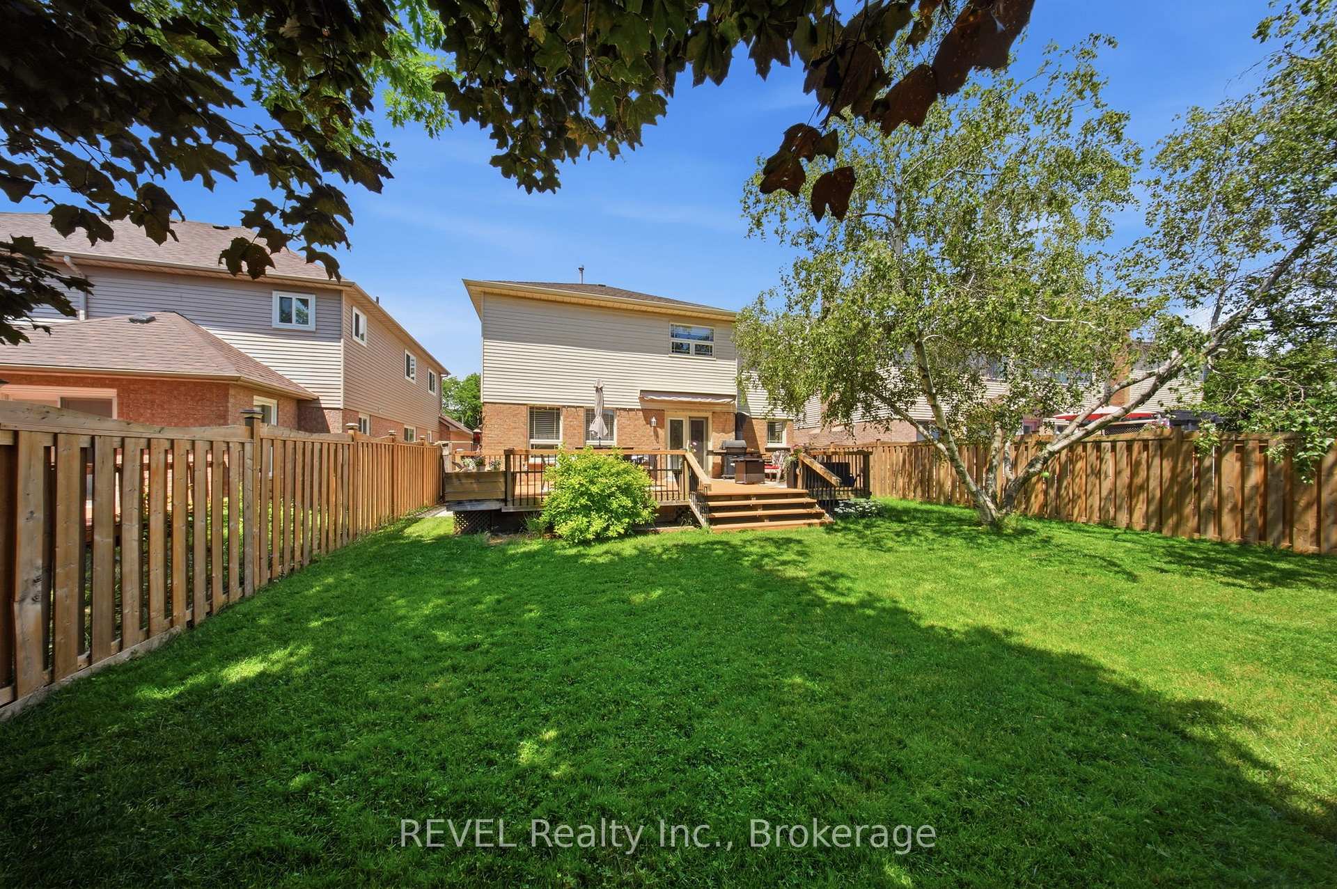Photo 43 of 29 Stratton Crescent, Whitby, Rolling Acres — HOMEH