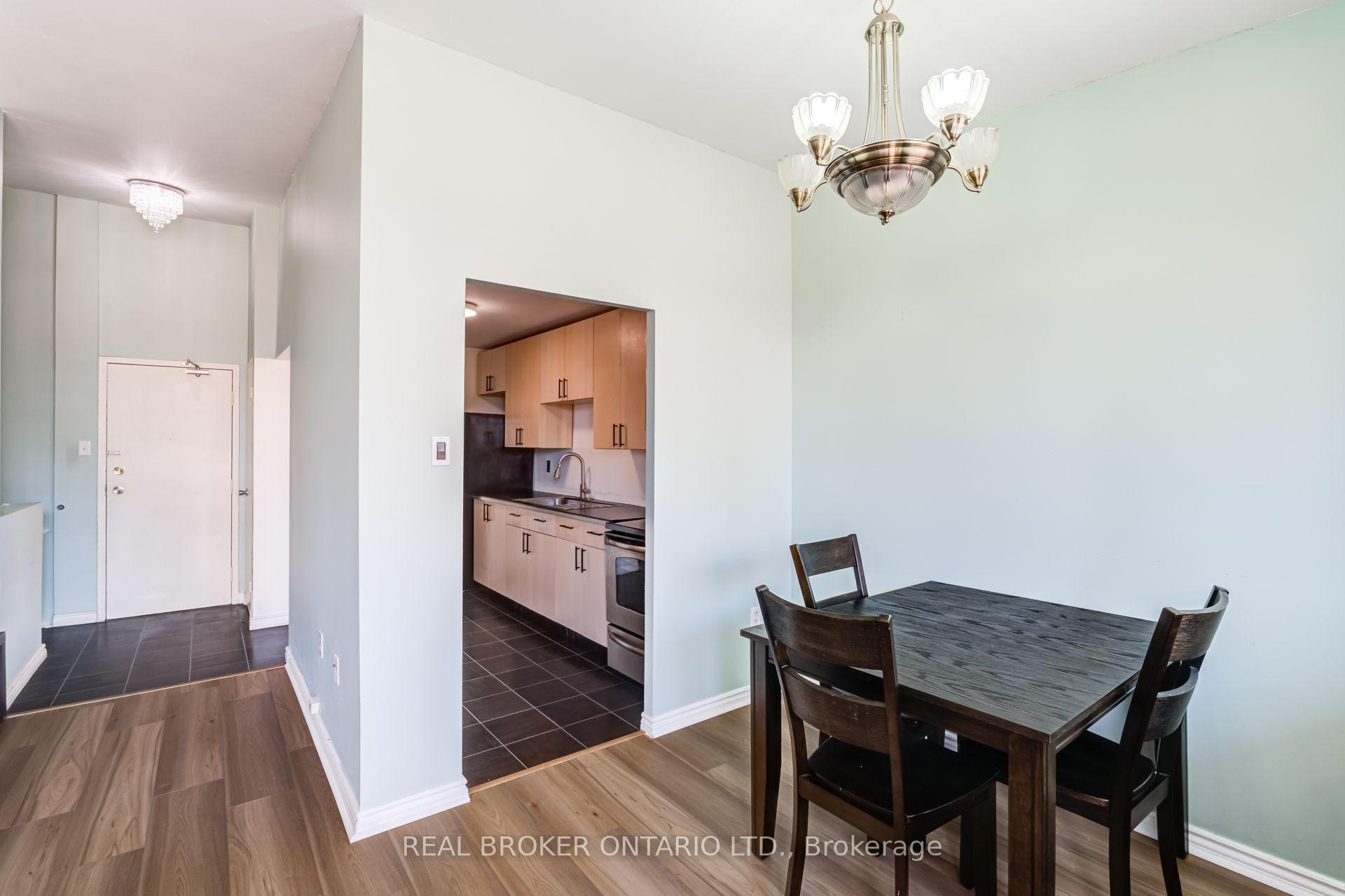 Photo 8 of Unit 402, 4060 Lawrence Avenue E, Scarborough, West Hill — HOMEH