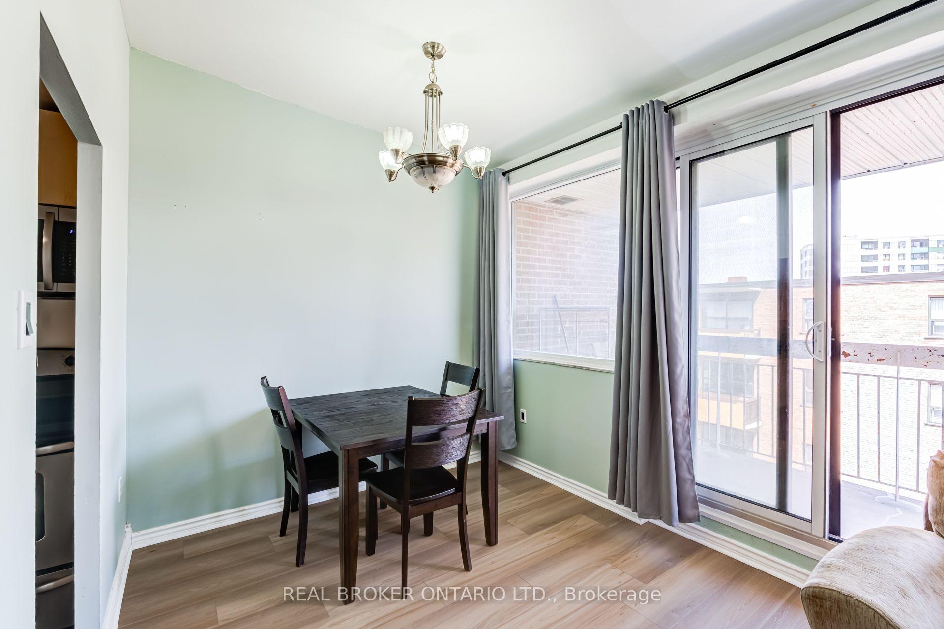 Photo 9 of Unit 402, 4060 Lawrence Avenue E, Scarborough, West Hill — HOMEH