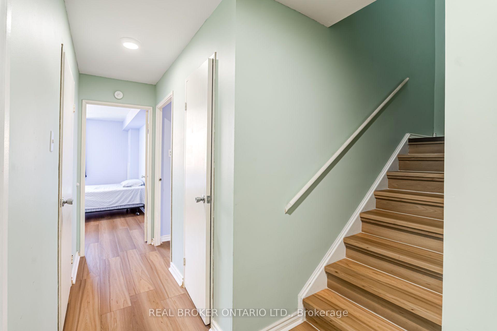 Photo 15 of Unit 402, 4060 Lawrence Avenue E, Scarborough, West Hill — HOMEH