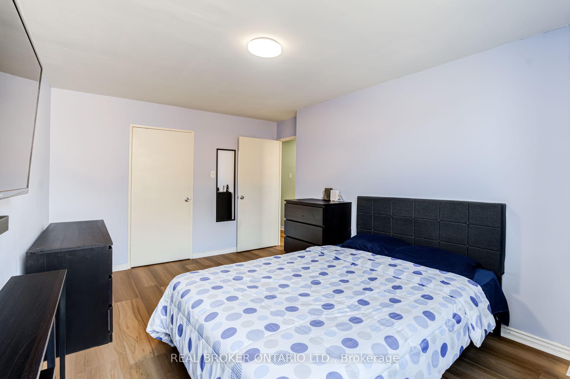 Photo 17 of Unit 402, 4060 Lawrence Avenue E, Scarborough, West Hill — HOMEH