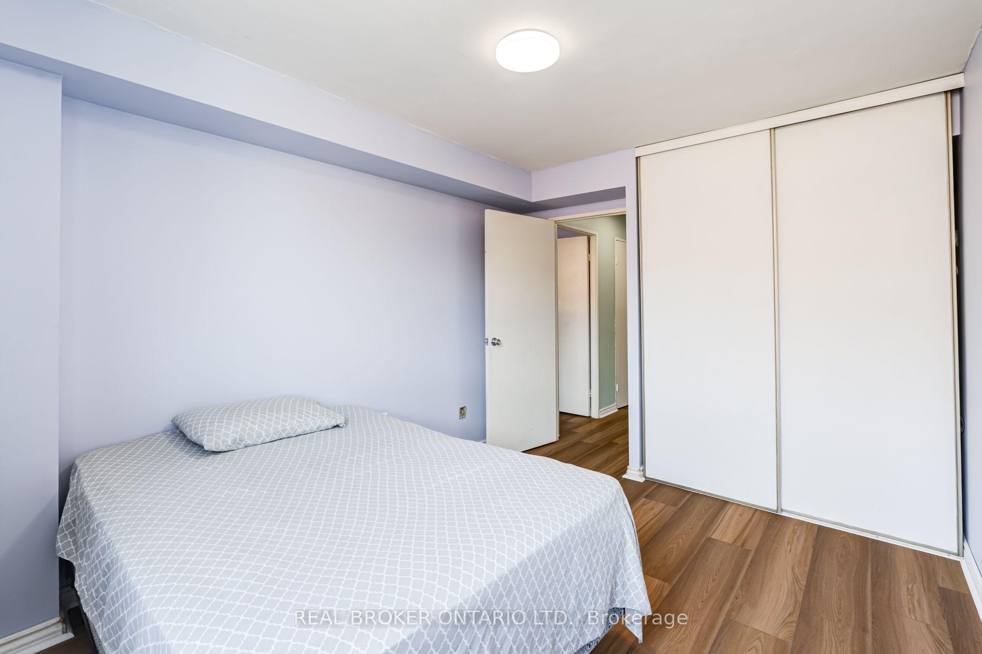 Photo 19 of Unit 402, 4060 Lawrence Avenue E, Scarborough, West Hill — HOMEH