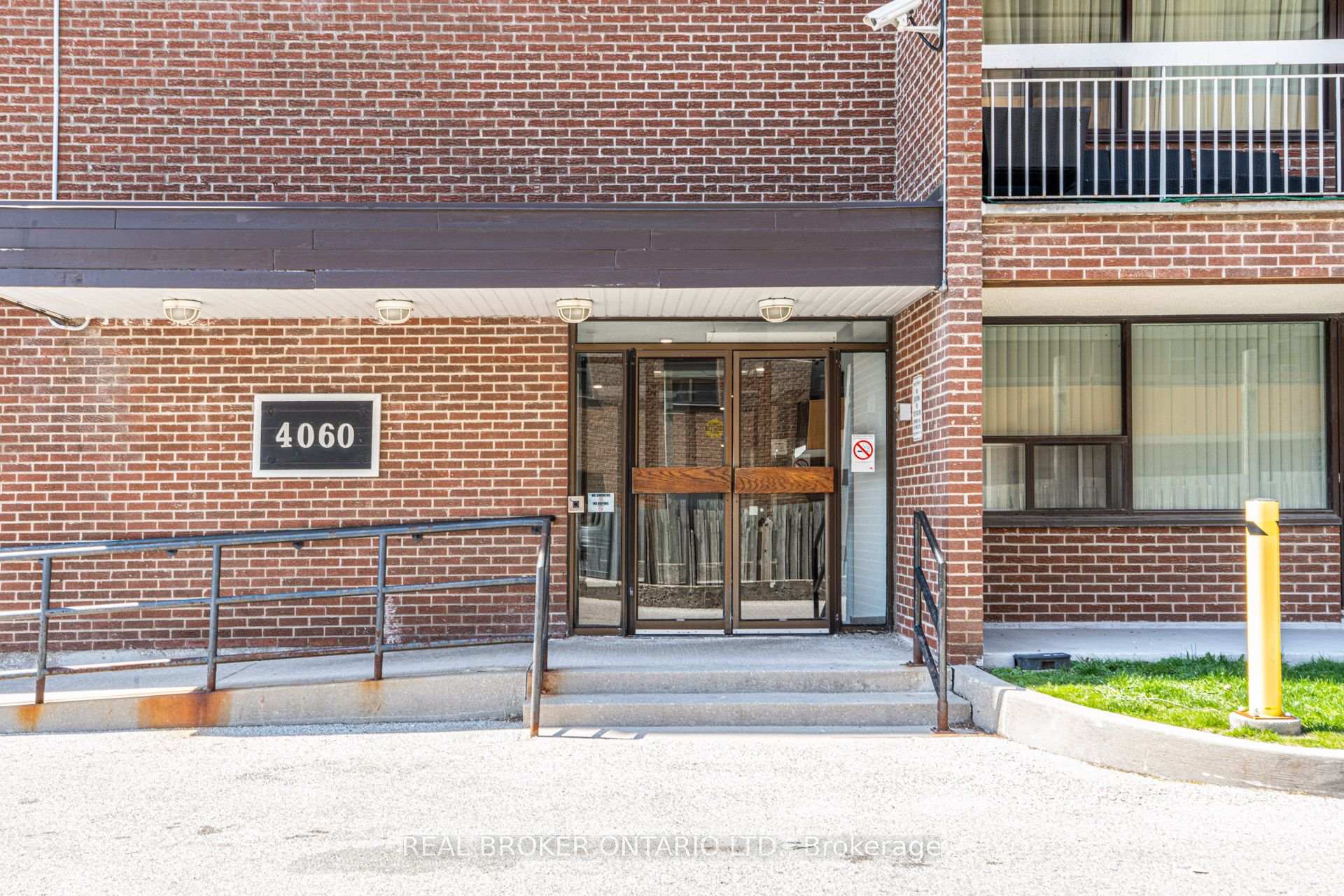 Photo 23 of Unit 402, 4060 Lawrence Avenue E, Scarborough, West Hill — HOMEH