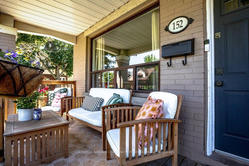 Photo 4 of 152 London Street S, Hamilton, Delta — HOMEH