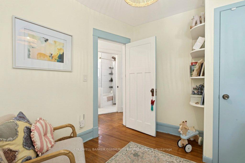Photo 29 of 152 London Street S, Hamilton, Delta — HOMEH