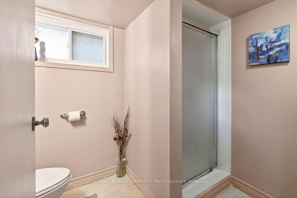 Photo 43 of 152 London Street S, Hamilton, Delta — HOMEH