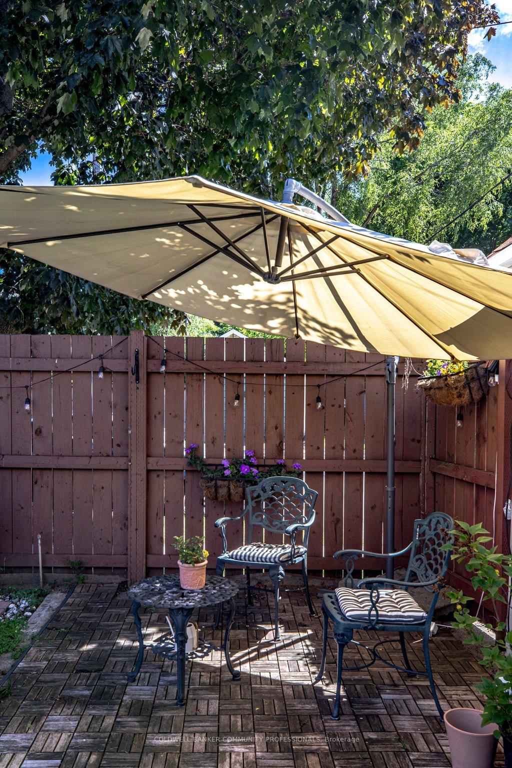 Photo 47 of 152 London Street S, Hamilton, Delta — HOMEH