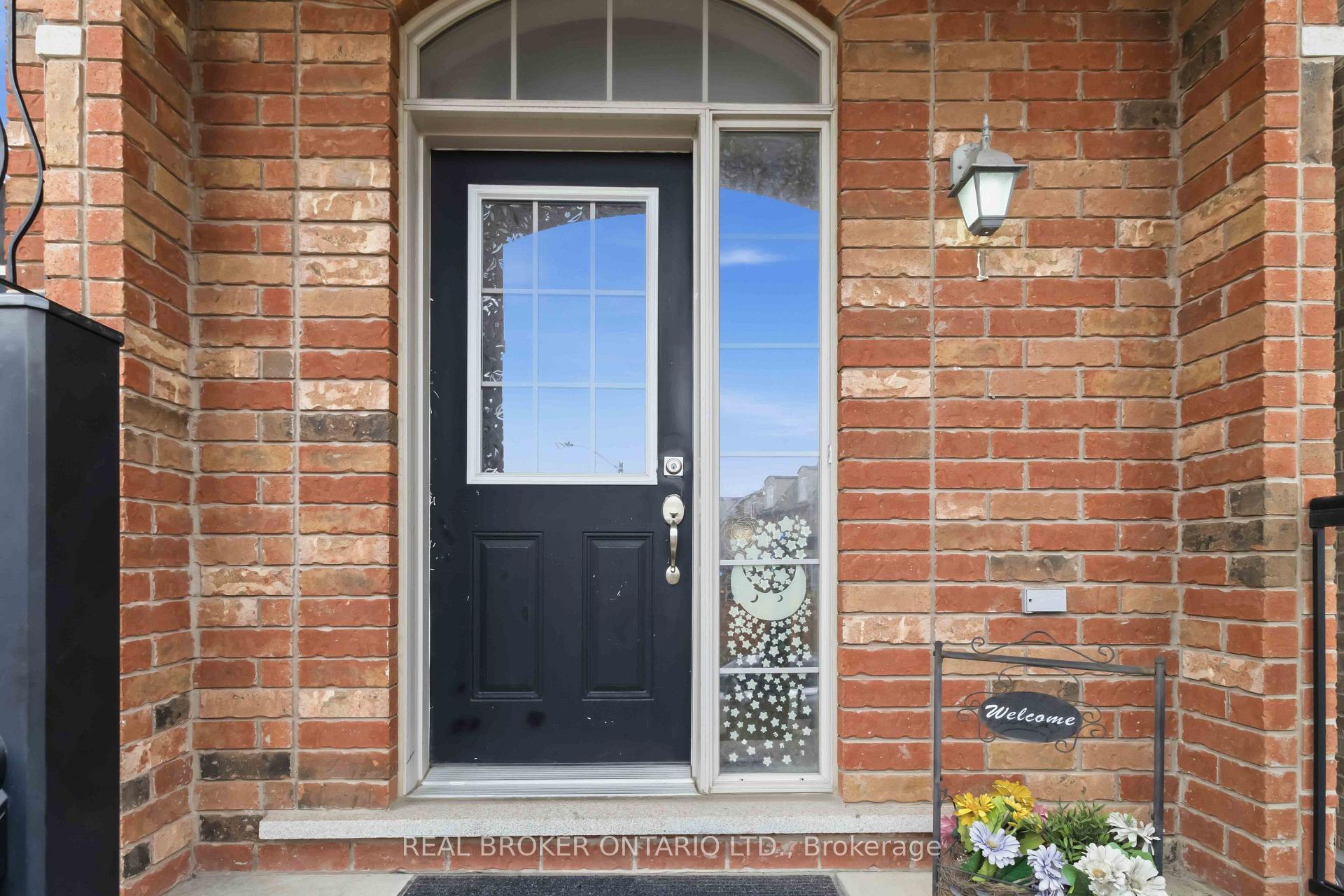 Photo 2 of Unit MAIN, 27 Mccartney Street, North York, Humberlea-Pelmo Park — HOMEH
