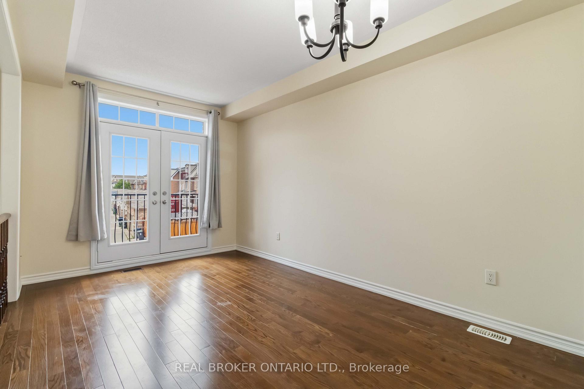 Photo 5 of Unit MAIN, 27 Mccartney Street, North York, Humberlea-Pelmo Park — HOMEH