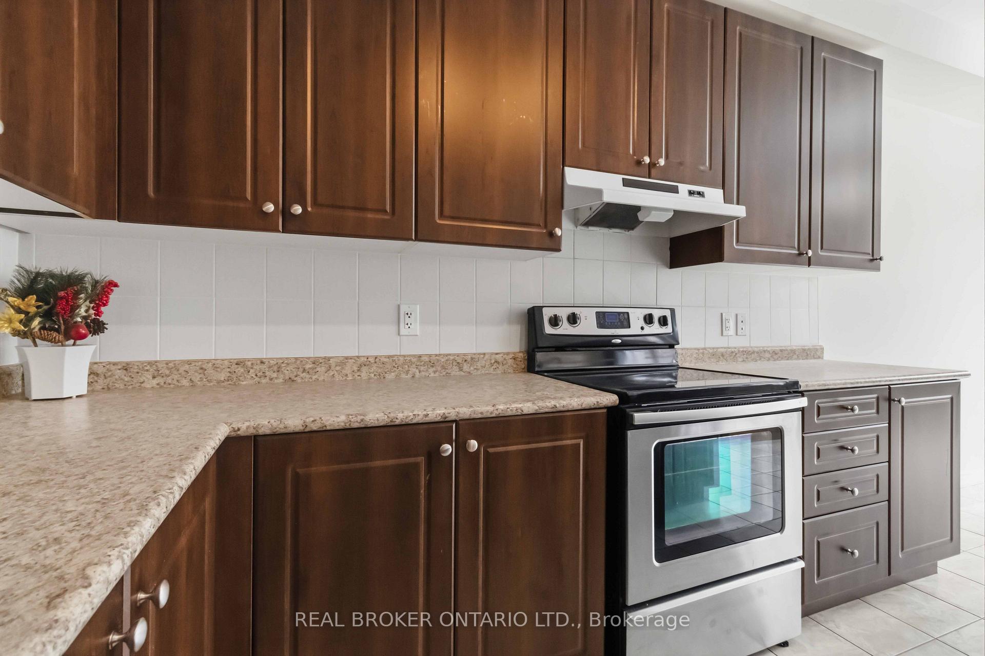 Photo 13 of Unit MAIN, 27 Mccartney Street, North York, Humberlea-Pelmo Park — HOMEH