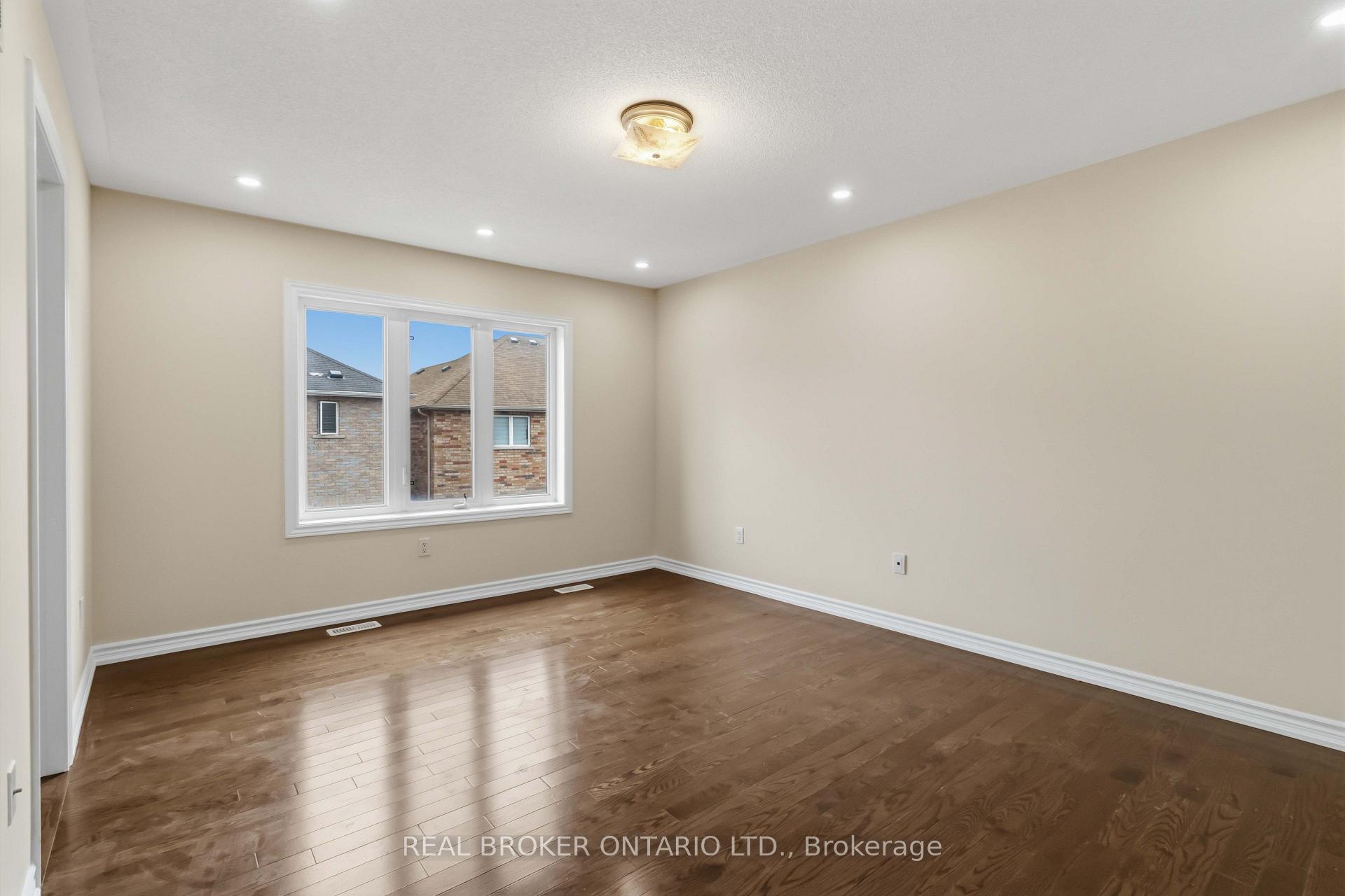 Photo 23 of Unit MAIN, 27 Mccartney Street, North York, Humberlea-Pelmo Park — HOMEH