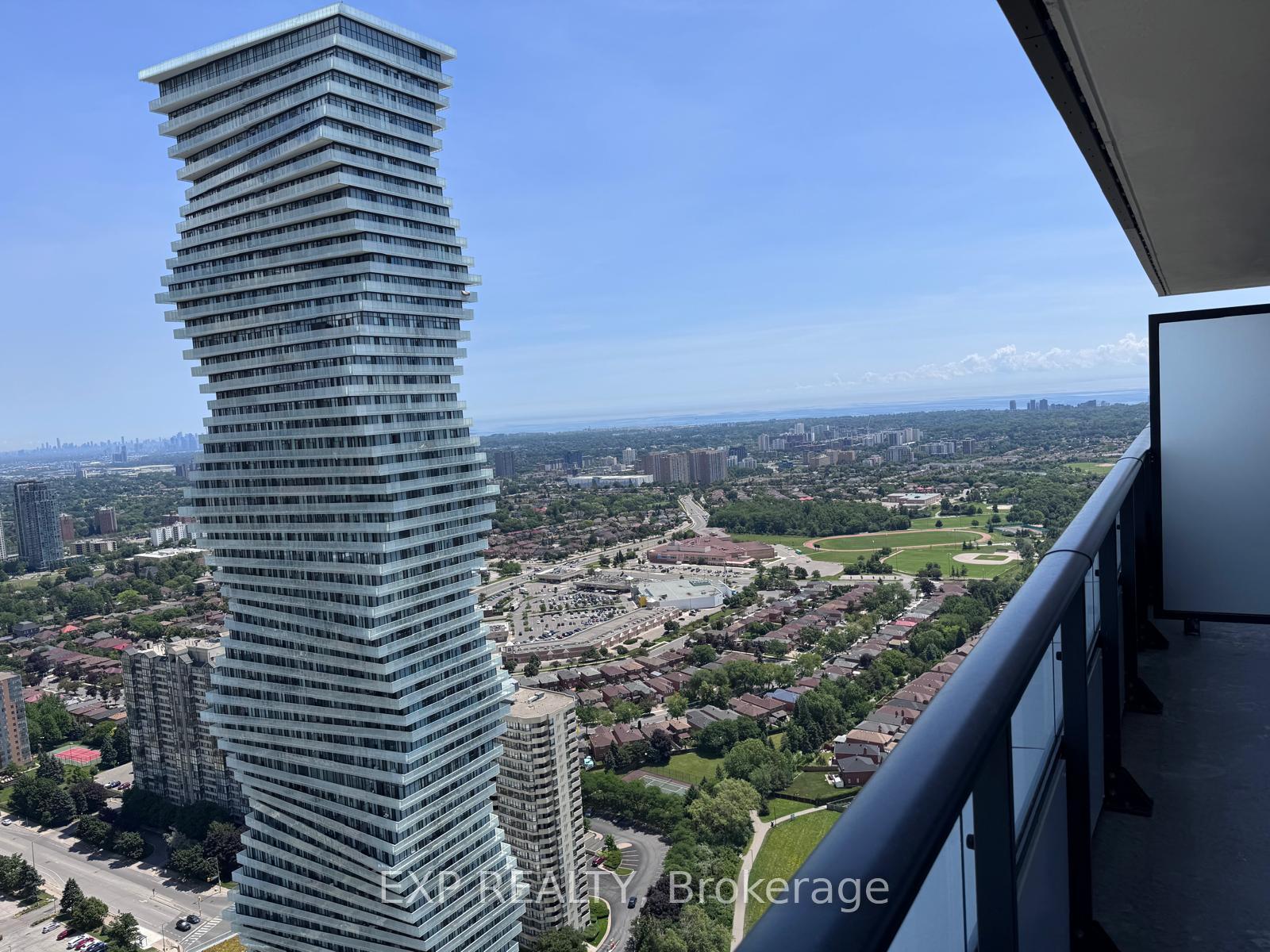 Photo 2 of Unit 4607, 448 Burnhamthorpe Road W, Mississauga, City Centre — HOMEH