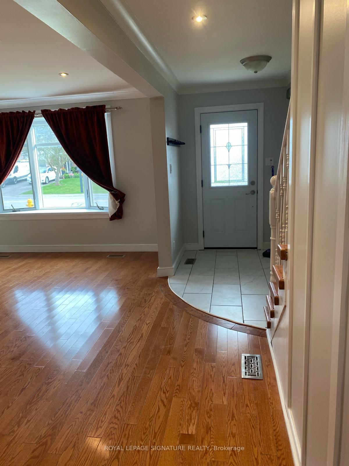Photo 2 of 459 Dixon Boulevard, Newmarket, Central Newmarket — HOMEH