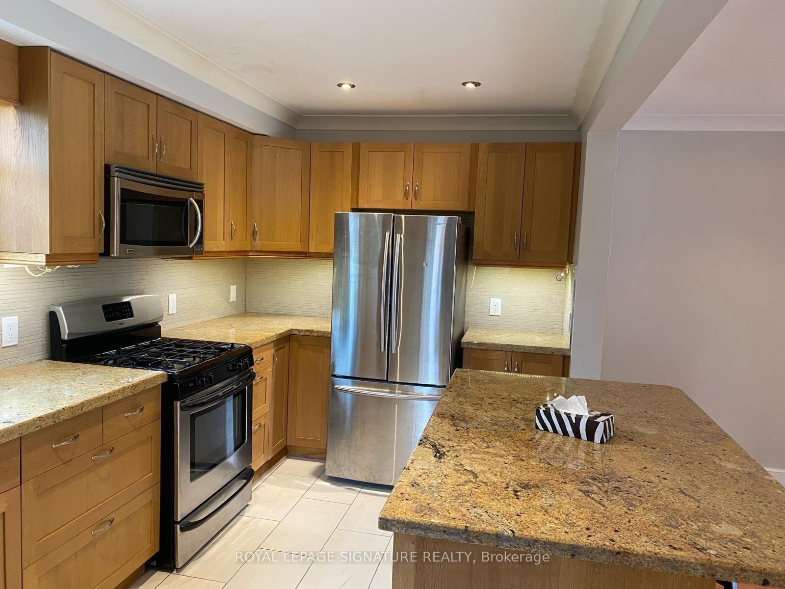 Photo 8 of 459 Dixon Boulevard, Newmarket, Central Newmarket — HOMEH
