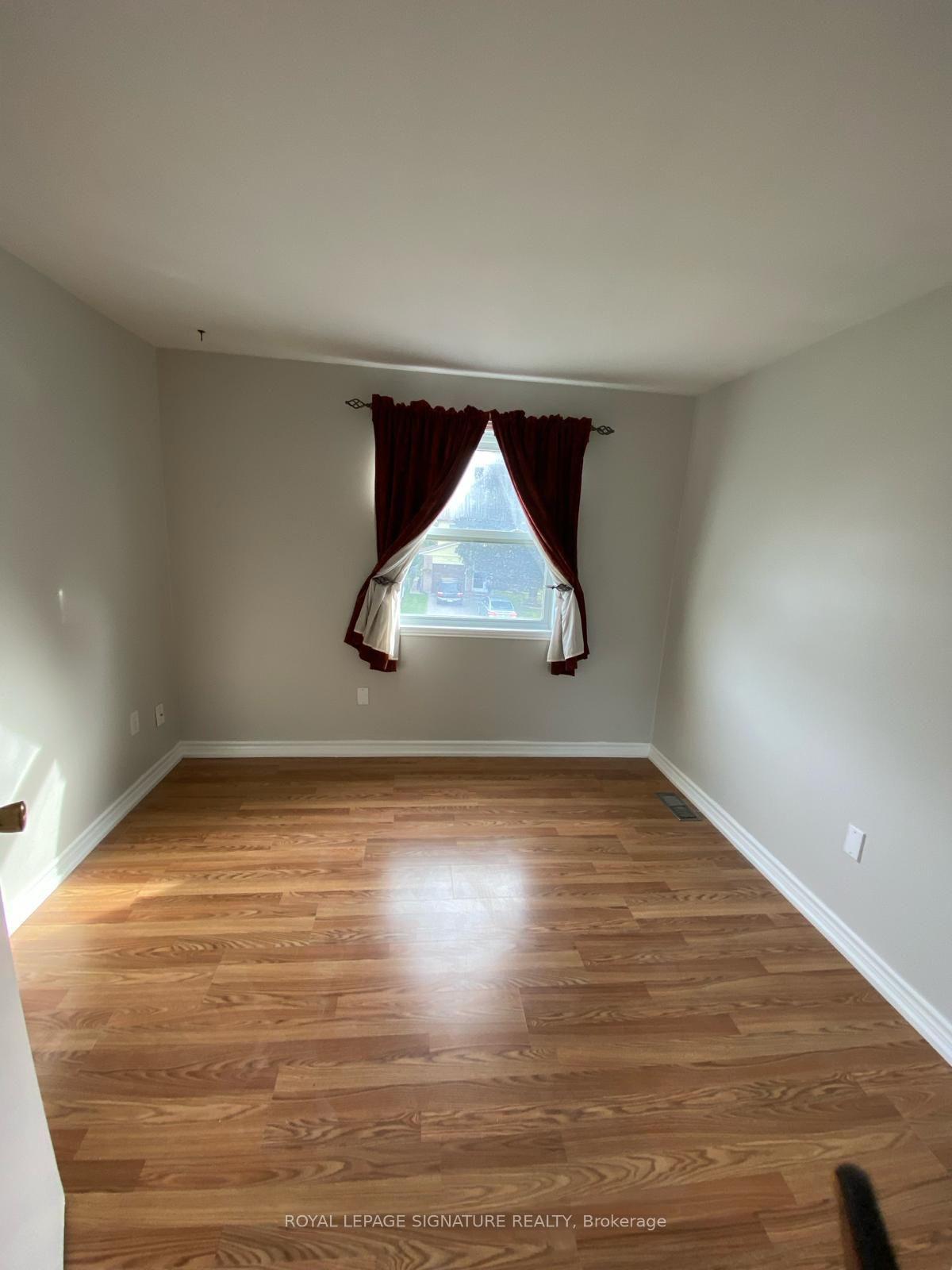Photo 13 of 459 Dixon Boulevard, Newmarket, Central Newmarket — HOMEH