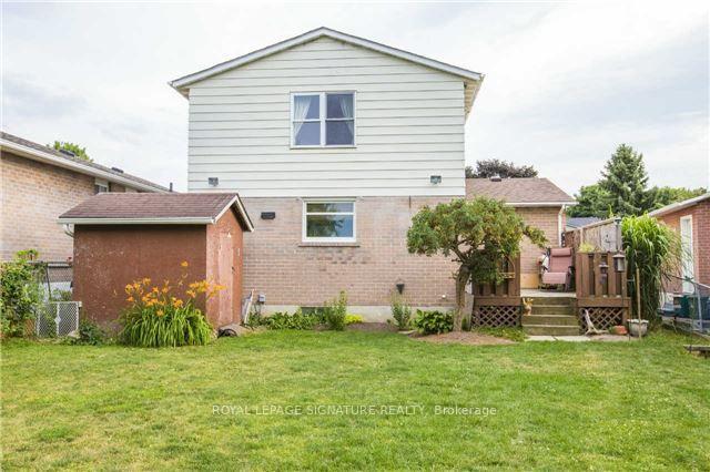 Photo 16 of 459 Dixon Boulevard, Newmarket, Central Newmarket — HOMEH