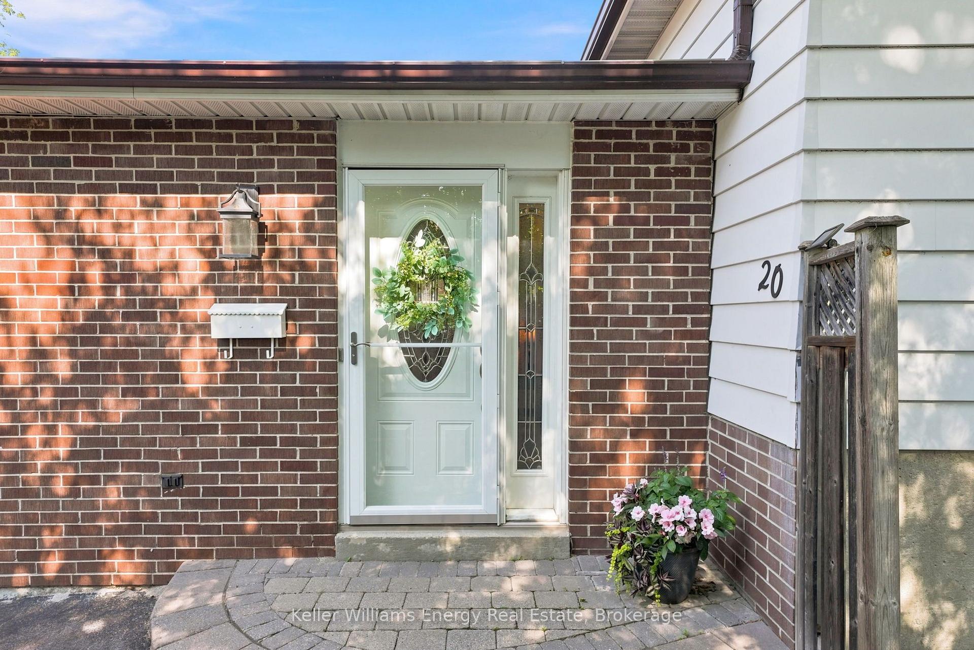 Photo 3 of 20 Proud Grove, Scarborough, Malvern — HOMEH