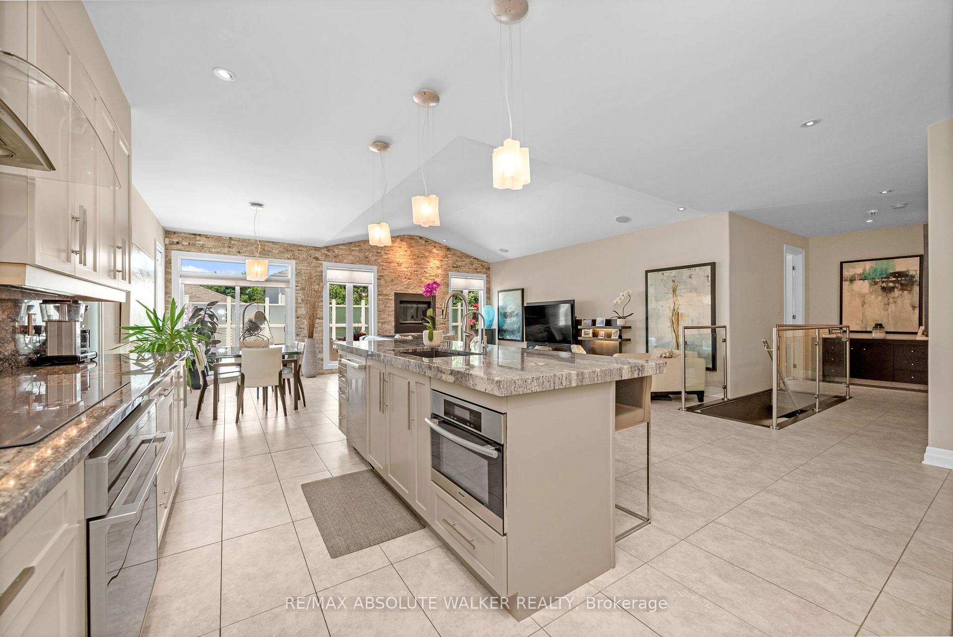Photo 15 of 667 Everlasting Crescent, Ottawa, Springridge/East Village — HOMEH