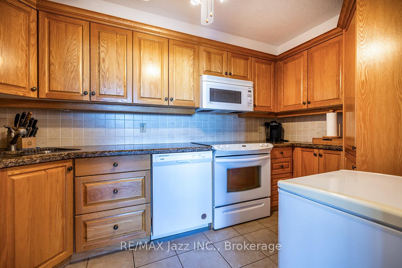 Photo 3 of Unit Ph 7, 55 William Street E, Oshawa, O'Neill — HOMEH