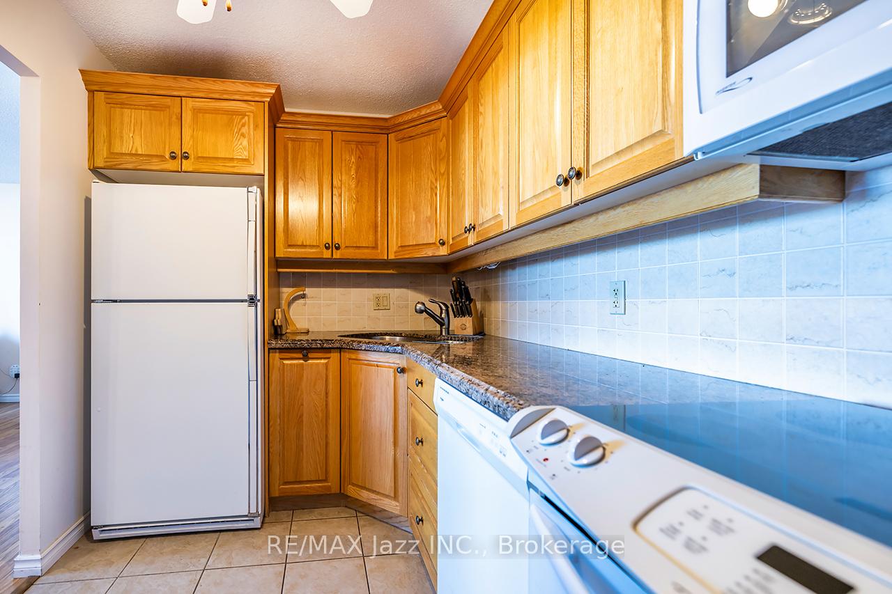 Photo 6 of Unit Ph 7, 55 William Street E, Oshawa, O'Neill — HOMEH