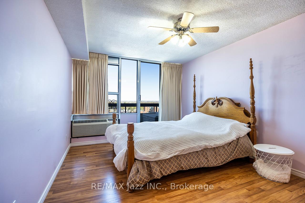 Photo 15 of Unit Ph 7, 55 William Street E, Oshawa, O'Neill — HOMEH