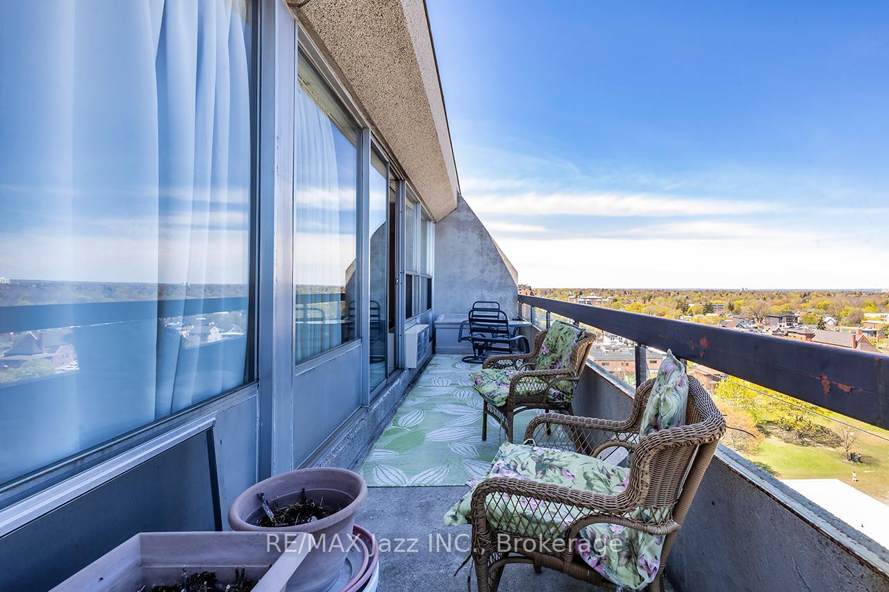 Photo 26 of Unit Ph 7, 55 William Street E, Oshawa, O'Neill — HOMEH