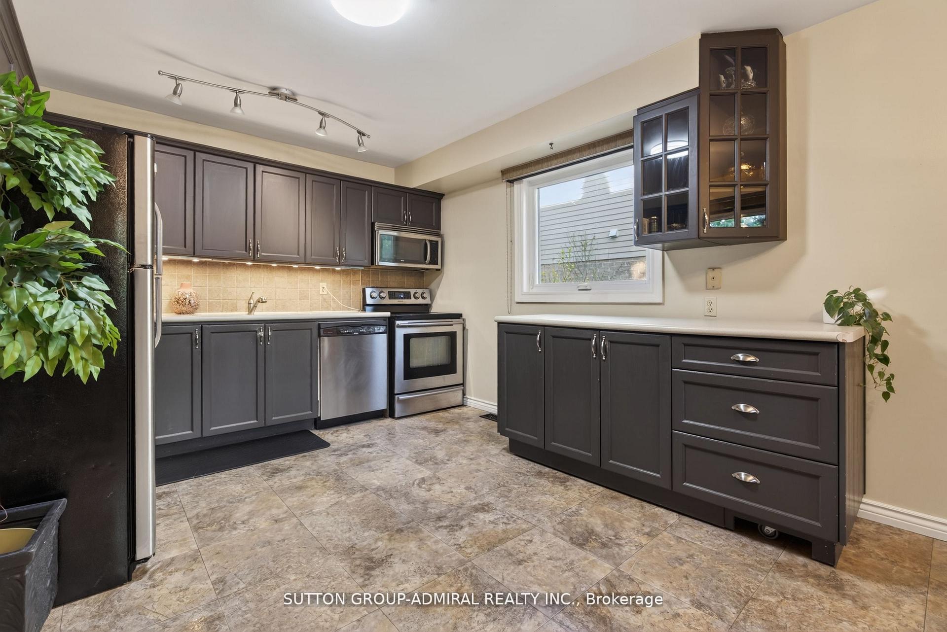 Photo 11 of 90 Rice Drive, Whitby, Pringle Creek — HOMEH