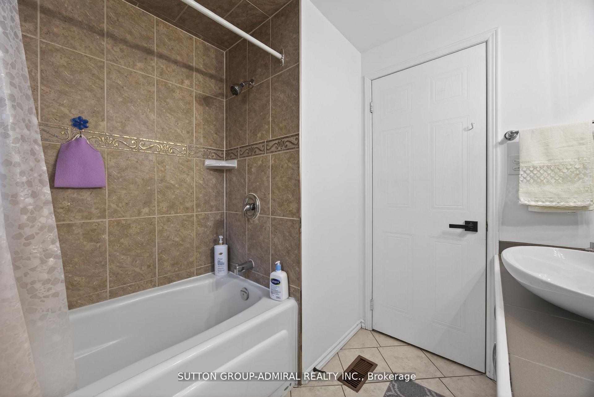 Photo 30 of 90 Rice Drive, Whitby, Pringle Creek — HOMEH