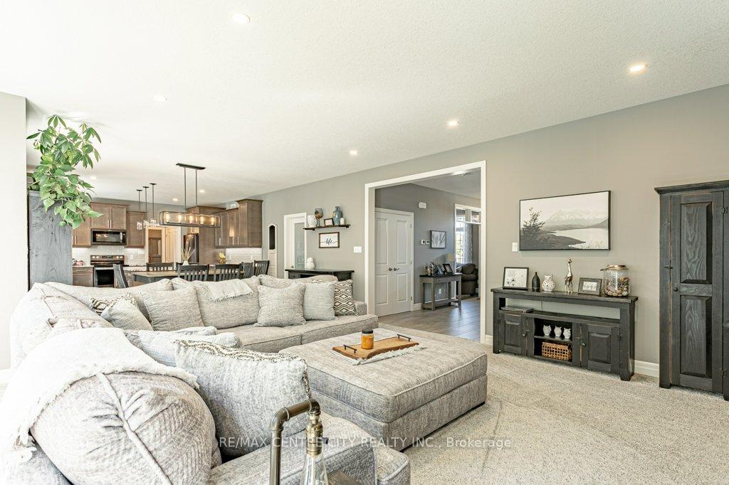 Photo 11 of 148 Elliott Trail, Thames Centre, Thorndale — HOMEH