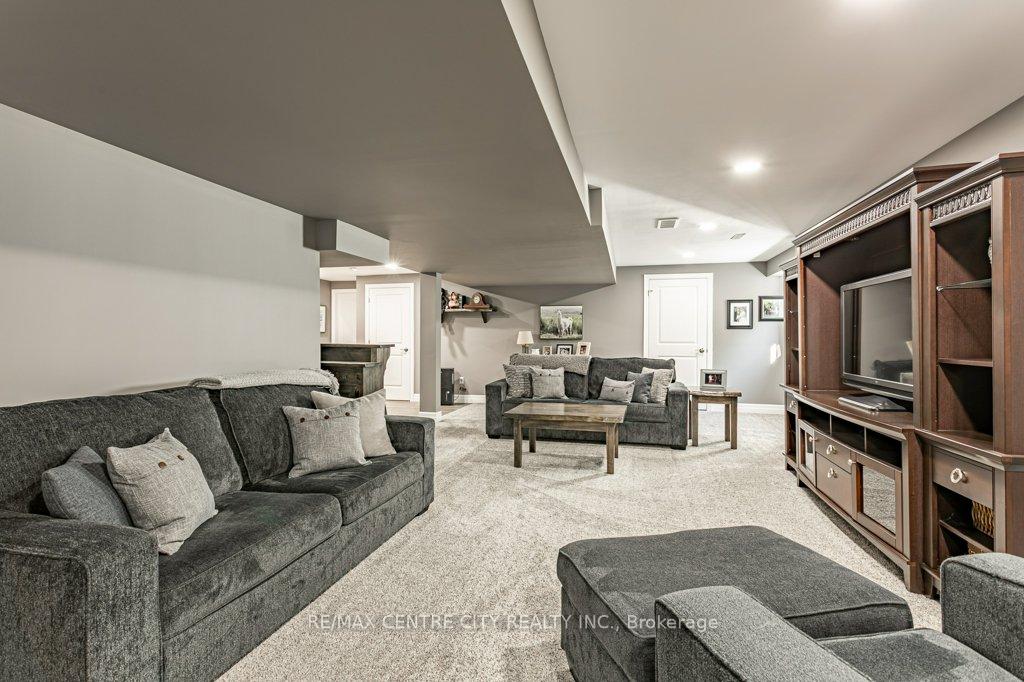 Photo 32 of 148 Elliott Trail, Thames Centre, Thorndale — HOMEH