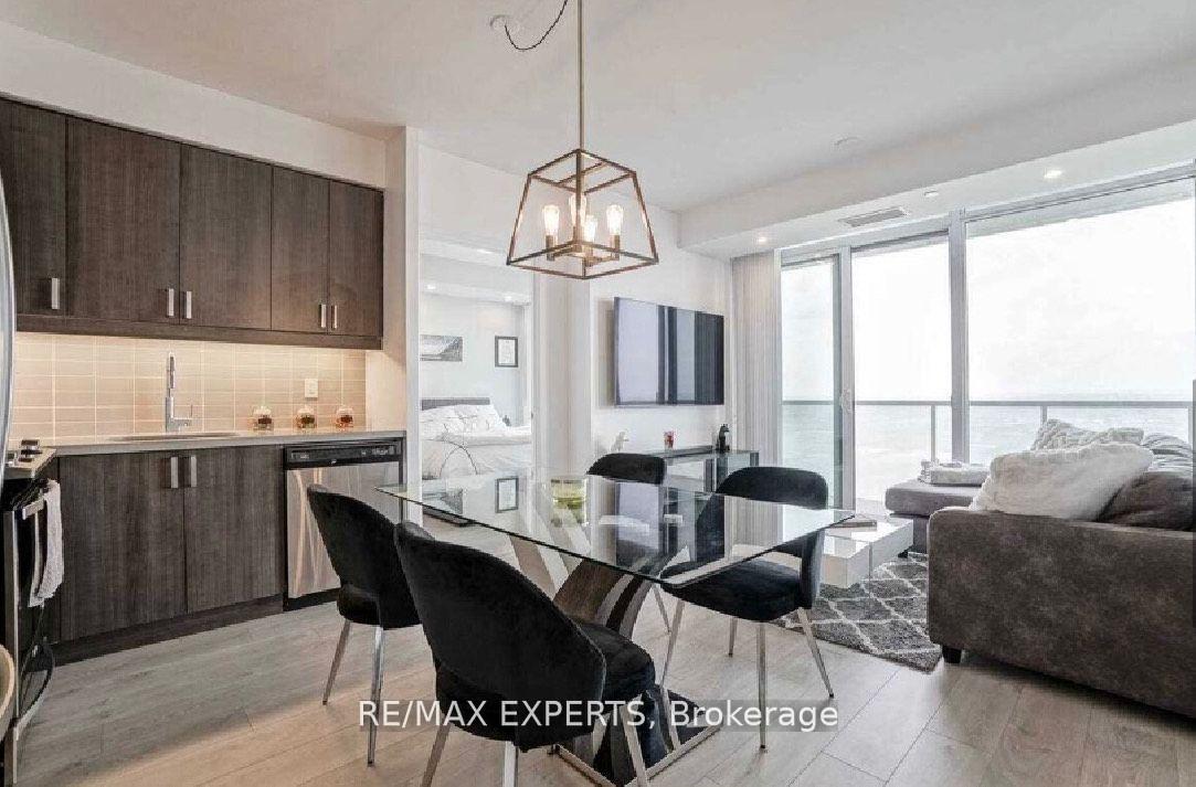 Photo 5 of Unit 3314, 7895 Jane Street, Vaughan, Concord — HOMEH