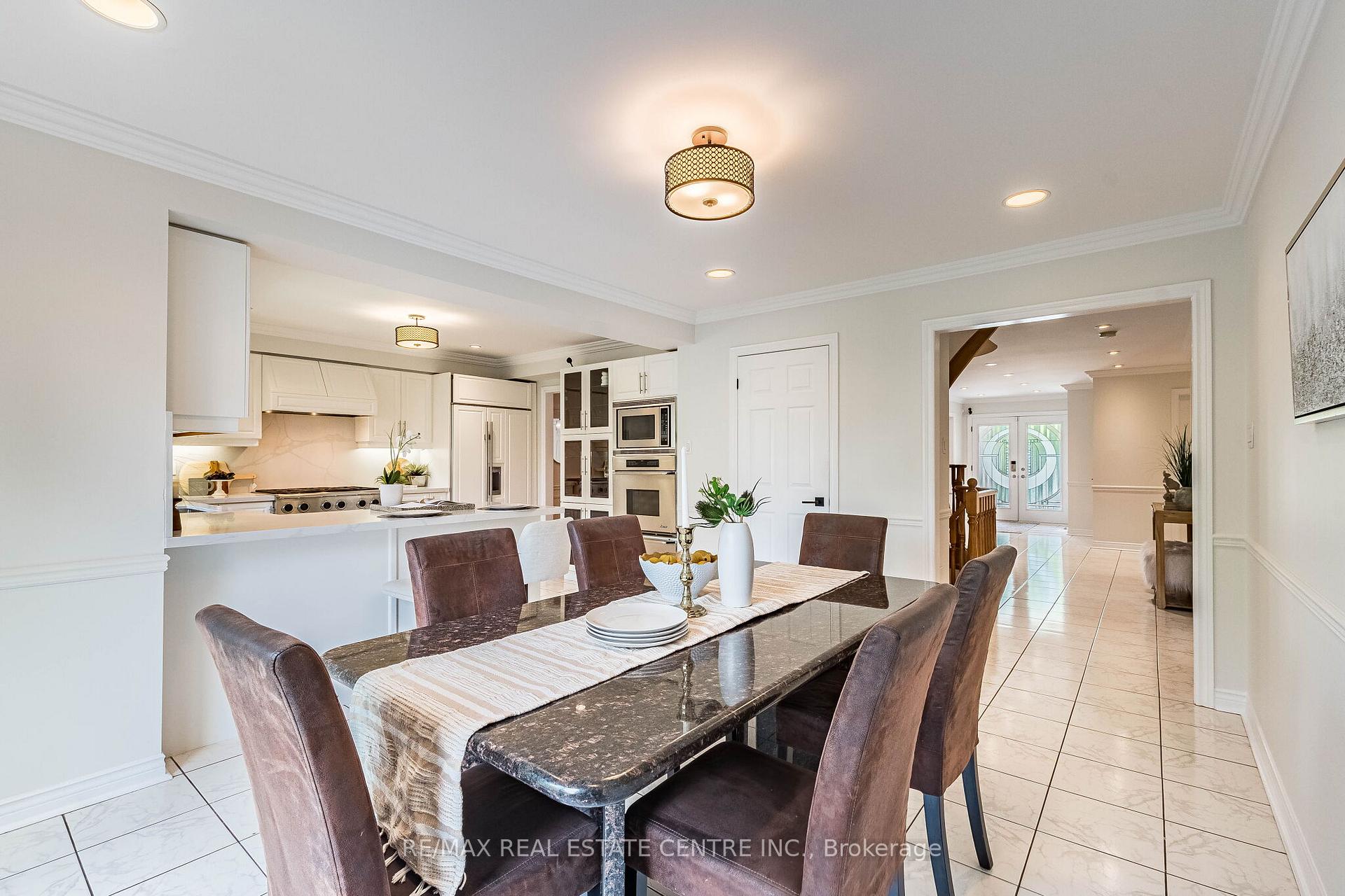 Photo 12 of 5937 Rayshaw Crescent, Mississauga, Streetsville — HOMEH