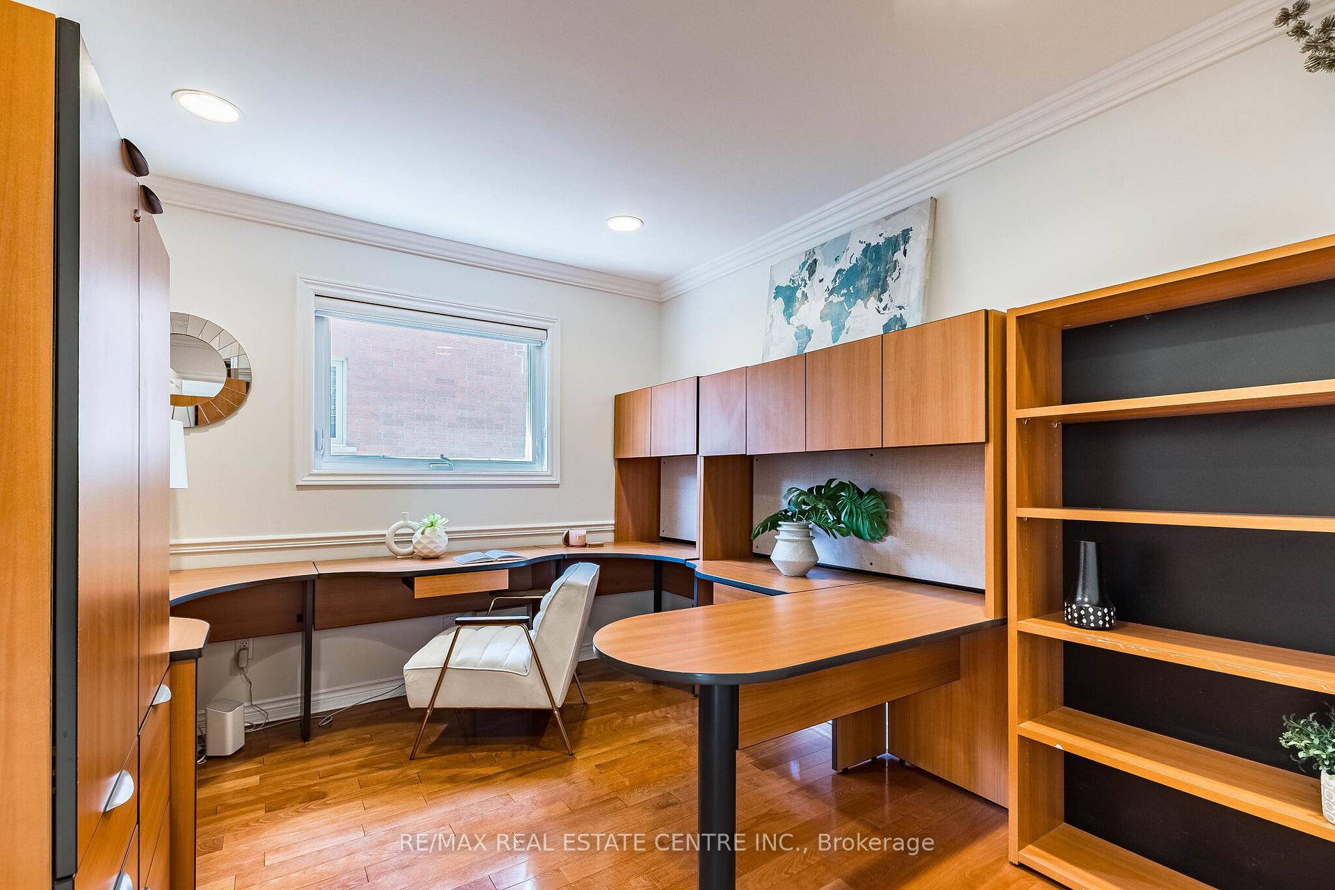 Photo 17 of 5937 Rayshaw Crescent, Mississauga, Streetsville — HOMEH