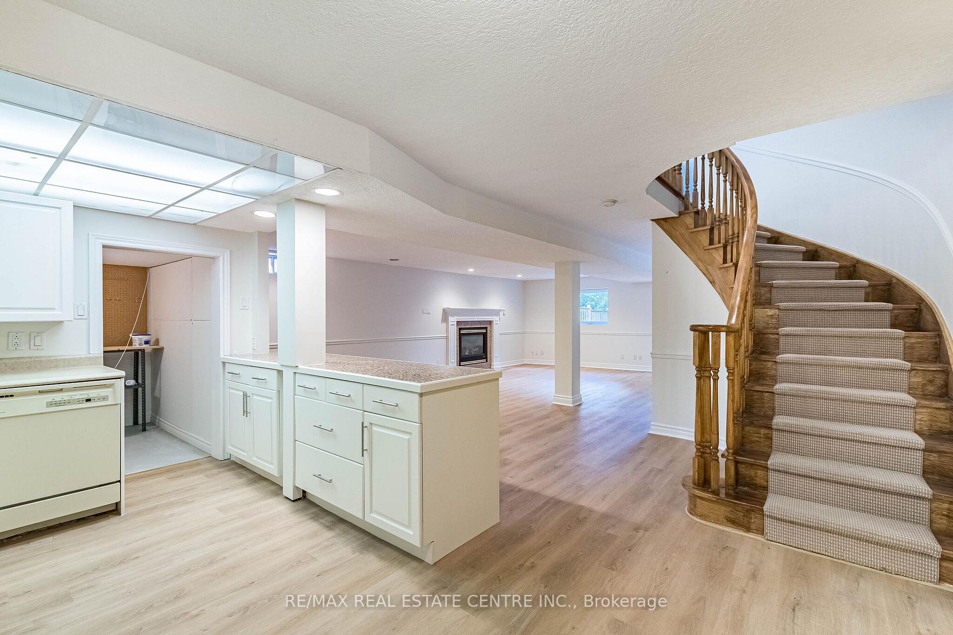 Photo 35 of 5937 Rayshaw Crescent, Mississauga, Streetsville — HOMEH