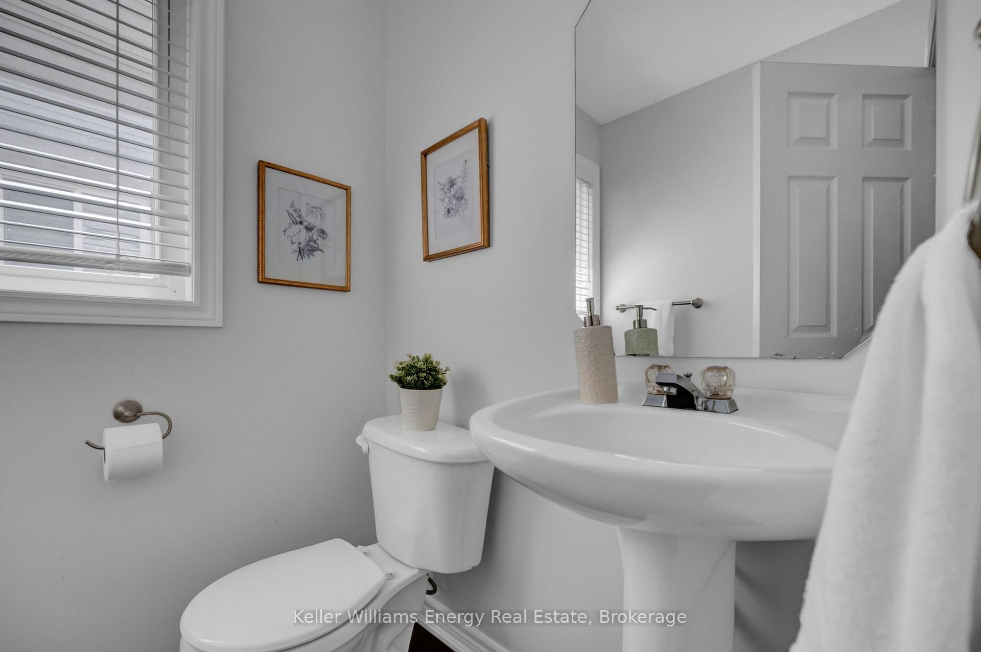 Photo 6 of 1502 Clearbrook Drive, Oshawa, Taunton — HOMEH