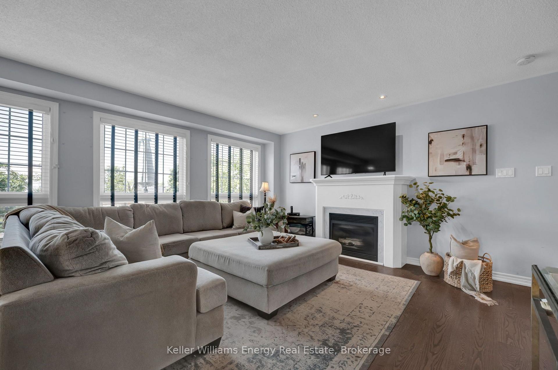 Photo 7 of 1502 Clearbrook Drive, Oshawa, Taunton — HOMEH