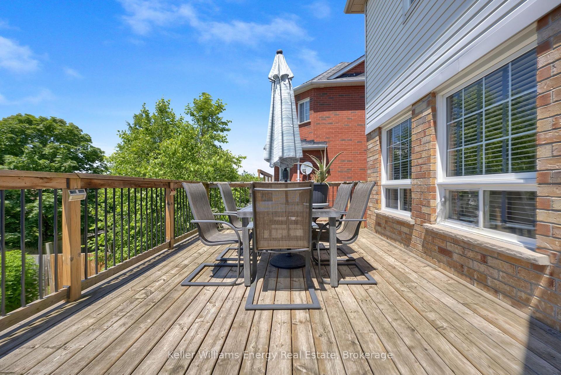 Photo 15 of 1502 Clearbrook Drive, Oshawa, Taunton — HOMEH