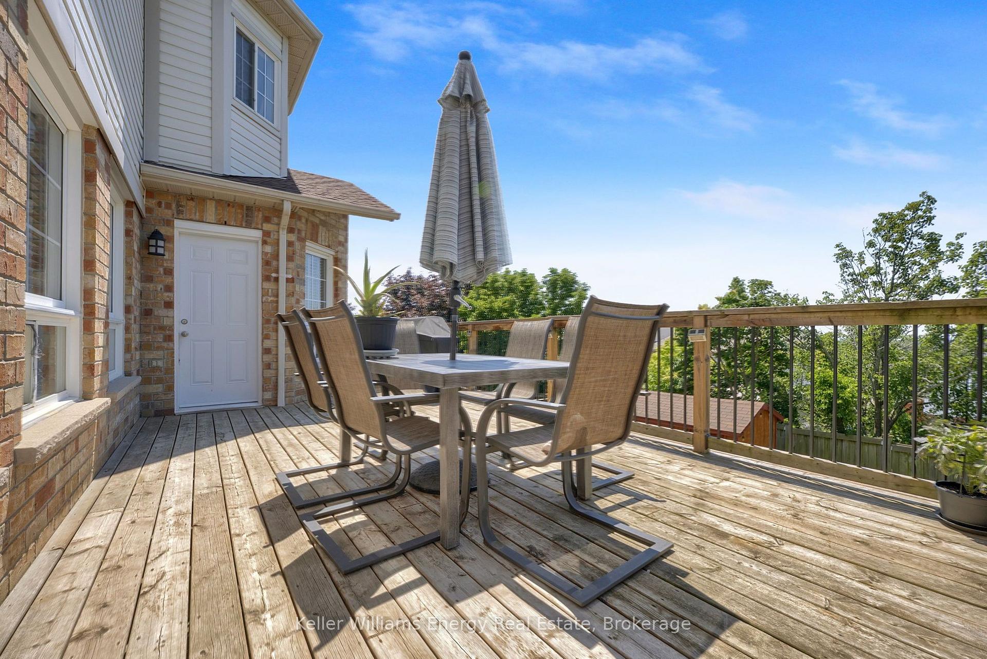 Photo 17 of 1502 Clearbrook Drive, Oshawa, Taunton — HOMEH