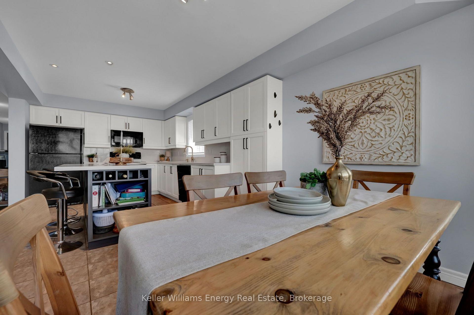 Photo 18 of 1502 Clearbrook Drive, Oshawa, Taunton — HOMEH