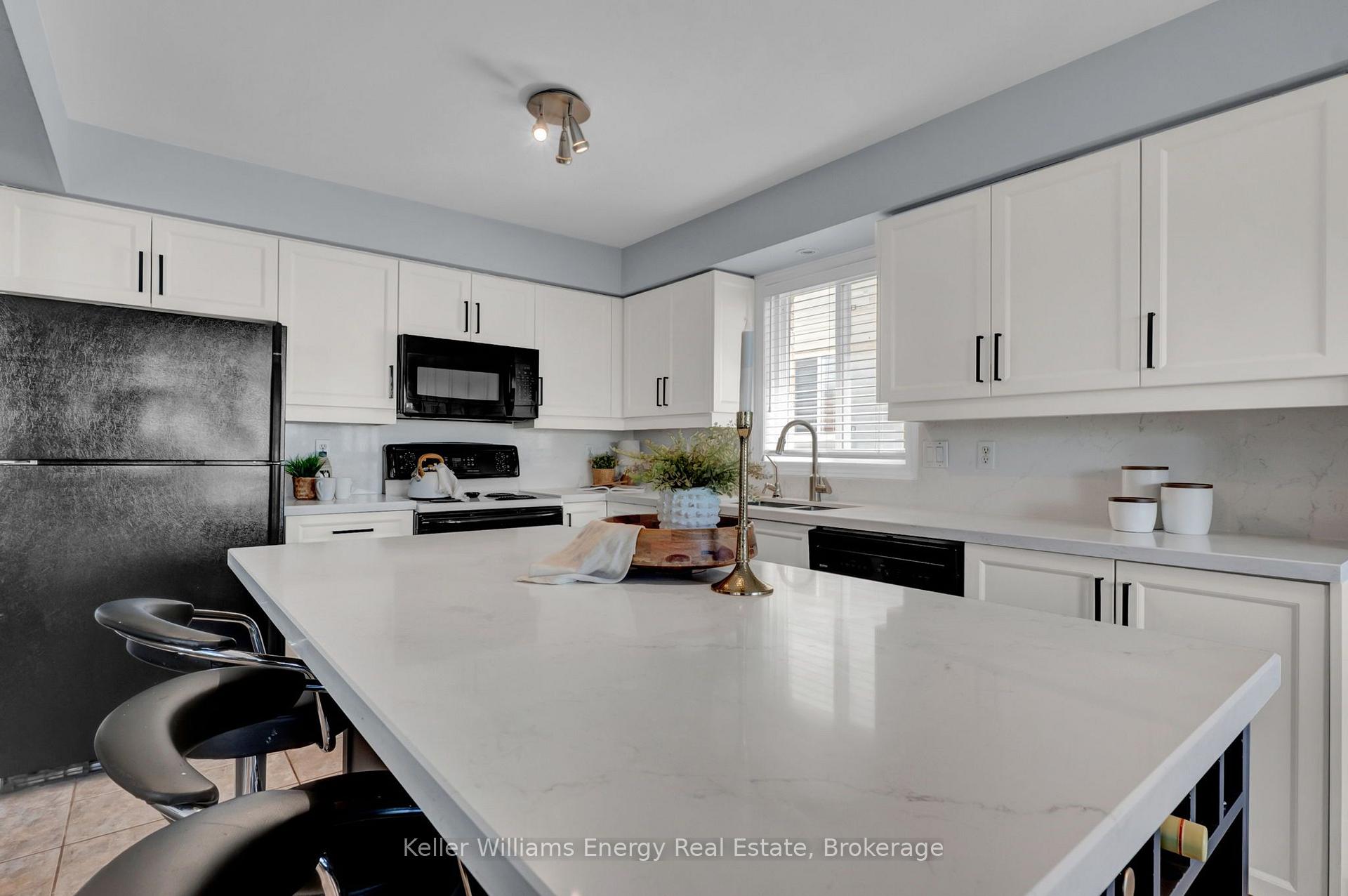 Photo 19 of 1502 Clearbrook Drive, Oshawa, Taunton — HOMEH